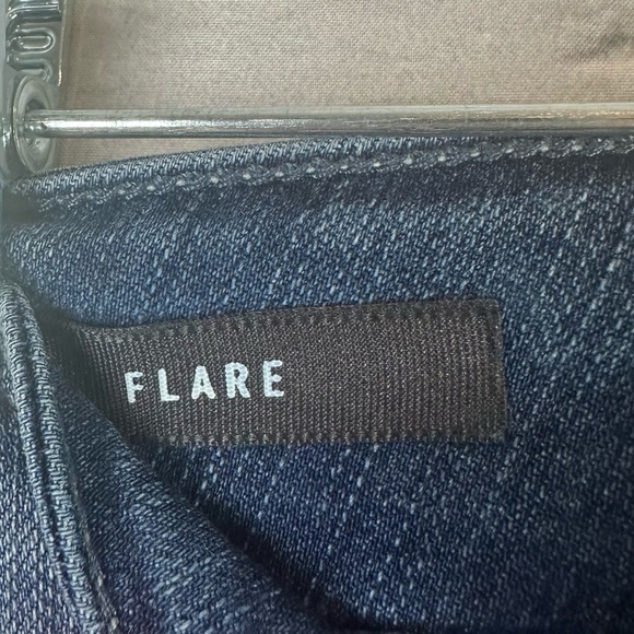 Torrid Women’s Premium Flare Jeans Medium Wash Distressed Stretch Mid Rise 22S - Picture 11 of 11